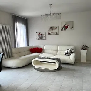  Apartment Aris Italy